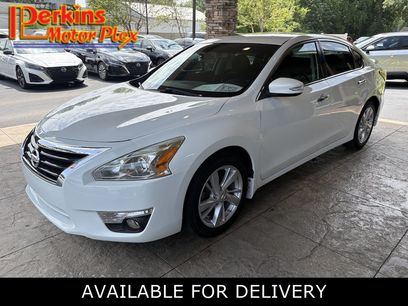 Used 2015 Nissan Altima 2.5 SV w/ Convenience Package