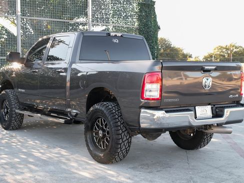 Used 2019 RAM 2500 Big Horn image 9