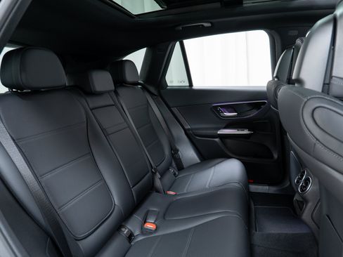 New 2026 Mercedes-Benz GLC 300 4MATIC image 24