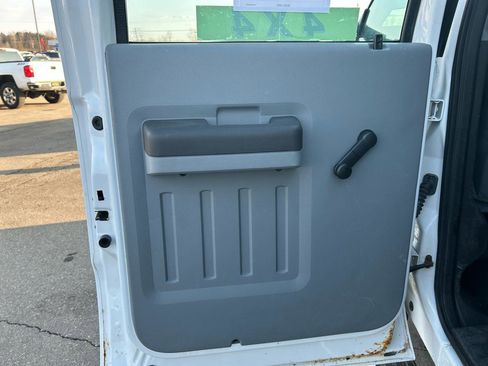 Used 2014 Ford F350 XL w/ Snow Plow Prep Package image 13