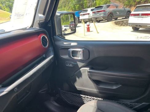 Used 2021 Jeep Wrangler Unlimited Rubicon AWD/4WD image 31