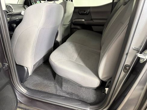 Used 2021 Toyota Tacoma SR5 RWD image 20