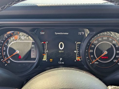 New 2026 Jeep Wrangler Unlimited Rubicon image 19