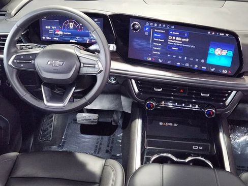 Used 2025 Chevrolet Tahoe Z71 AWD/4WD image 27