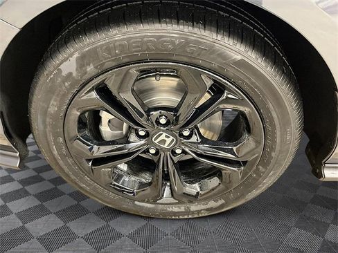 New 2025 Honda Accord SE image 10