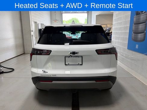 Used 2026 Chevrolet Equinox LT AWD/4WD image 7