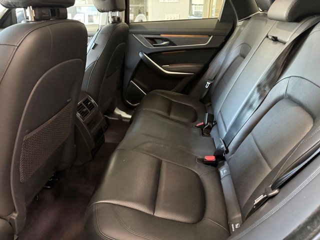 Used 2023 Jaguar F-PACE S AWD/4WD image 18