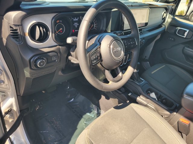 Used 2024 Jeep Wrangler Unlimited Sport AWD/4WD image 12