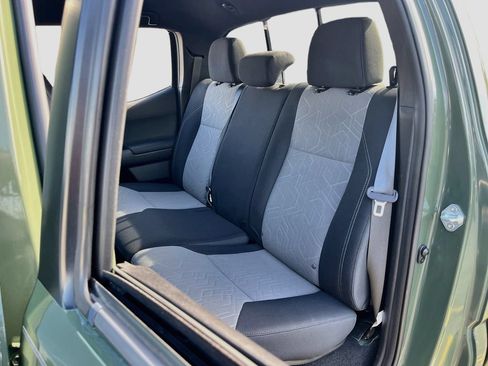 Used 2021 Toyota Tacoma TRD Sport RWD image 22