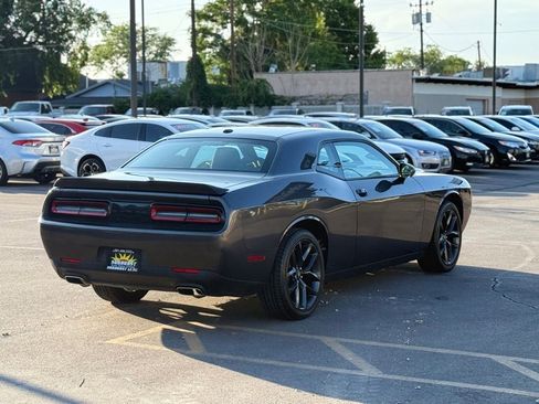 Used 2023 Dodge Challenger SXT w/ Blacktop Package image 7