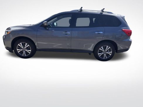 Used 2019 Nissan Pathfinder SV image 4