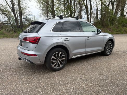 Used 2021 Audi Q5 2.0T Premium Plus w/ Premium Plus Package AWD/4WD image 4