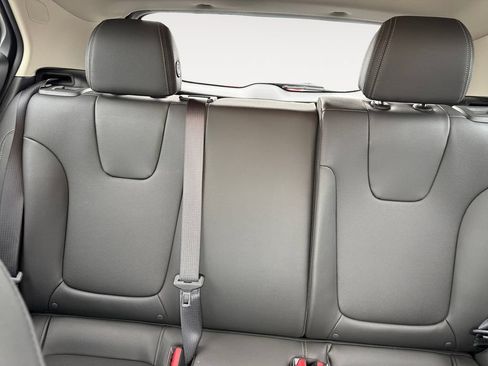 Used 2024 Buick Encore GX Sport Touring FWD image 13