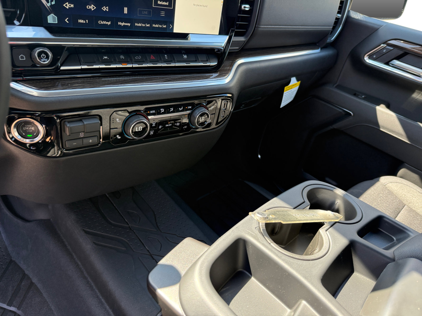 New 2026 Chevrolet Silverado 1500 RST w/ RST Select Package AWD/4WD image 13