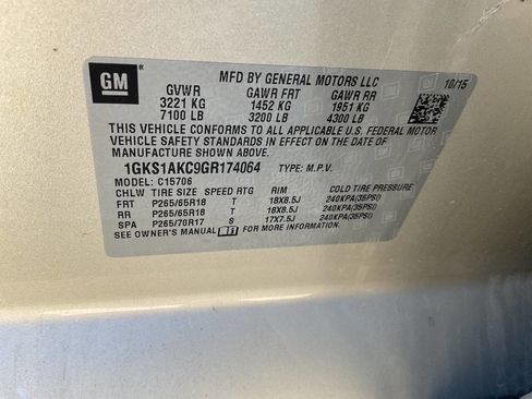 Used 2016 GMC Yukon SLE w/ Convenience Package image 5