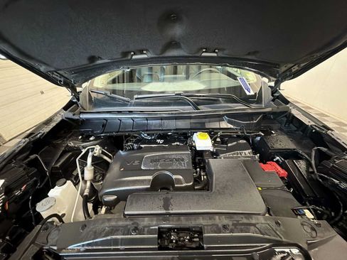 Used 2024 Nissan Pathfinder SL w/ SL Premium Package AWD/4WD image 18