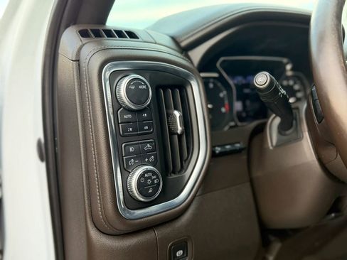 Used 2020 GMC Sierra 3500 Denali w/ Denali Ultimate Package AWD/4WD image 40