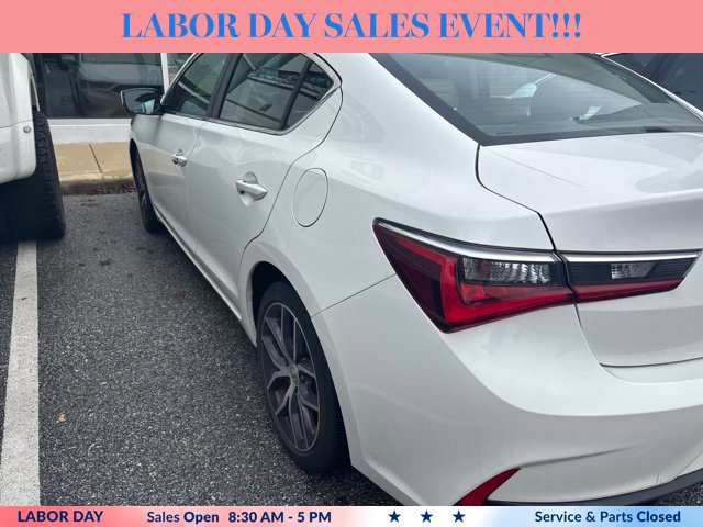 Used 2020 Acura ILX w/ Premium Package FWD image 4