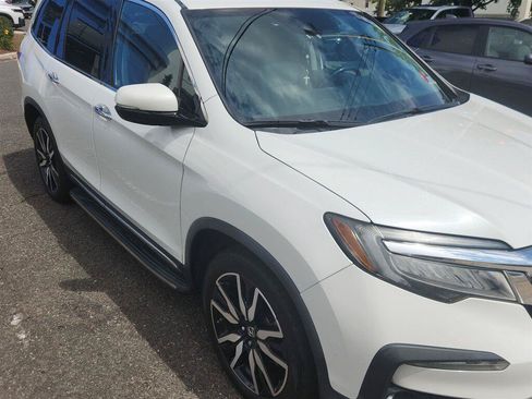 Used 2020 Honda Pilot Touring image 2