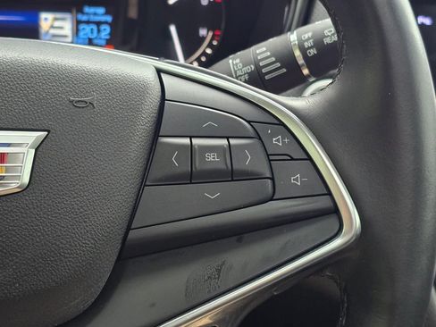 Used 2018 Cadillac XT5 Premium Luxury image 32