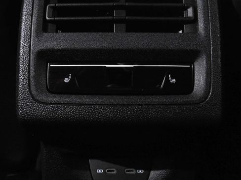 Used 2024 Volkswagen Golf R AWD/4WD image 77