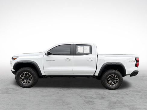 Used 2026 Chevrolet Colorado ZR2 w/ Technology Package AWD/4WD image 5