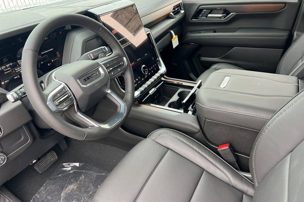 New 2026 GMC Yukon XL Denali AWD/4WD image 7