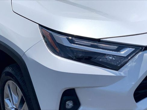Used 2025 Toyota RAV4 XLE Premium FWD image 28