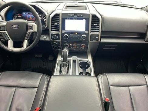 Used 2018 Ford F150 Lariat w/ Equipment Group 502A Luxury image 6