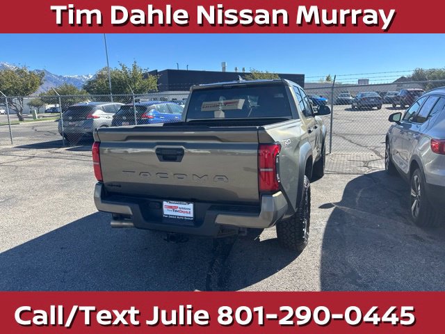 Used 2024 Toyota Tacoma TRD Off-Road AWD/4WD image 17
