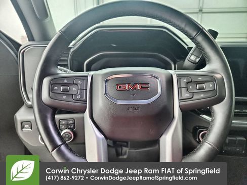Used 2025 GMC Sierra 1500 SLT AWD/4WD image 22