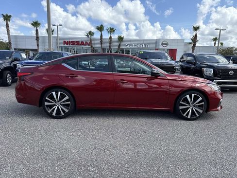 Certified 2020 Nissan Altima 2.5 SR FWD image 2