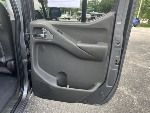Used 2018 Nissan Frontier PRO-4X w/ Pro-4x Luxury Package AWD/4WD image 33
