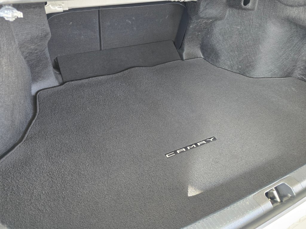 Used 2025 Toyota Camry LE w/ Convenience Package FWD image 16