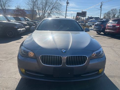 Used 2011 BMW 528i Sedan image 8