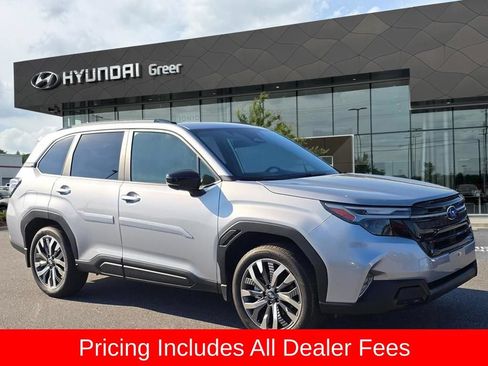 Used 2025 Subaru Forester Touring w/ Popular Package - Touring AWD/4WD image 1