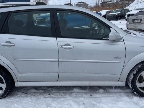 Used 2006 Pontiac Vibe AWD w/ Sun And Sound Package image 7