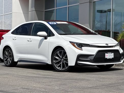 Certified 2022 Toyota Corolla SE w/ Carpet Mat Package (TMS) FWD image 2