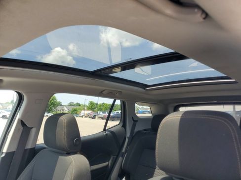 Used 2019 GMC Terrain SLE w/ Driver Convenience Package FWD image 28