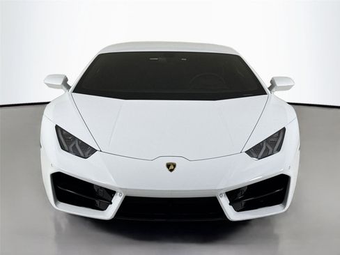 Used 2018 Lamborghini Huracan LP 580-2 image 11