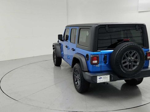 Used 2024 Jeep Wrangler Unlimited Sport AWD/4WD image 8