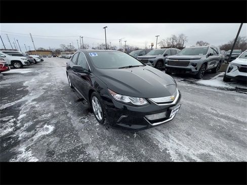 Used 2019 Chevrolet Volt LT w/ Comfort Package image 2