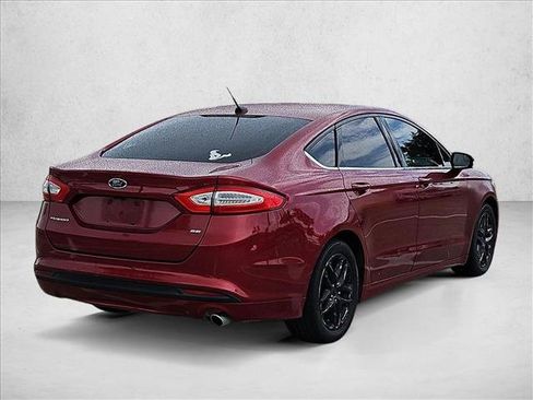 Used 2016 Ford Fusion SE FWD image 5