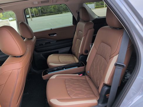New 2026 Nissan Pathfinder Platinum AWD/4WD image 15