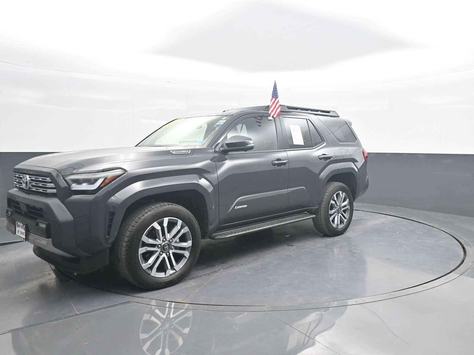 Used 2025 Toyota 4Runner Limited AWD/4WD image 4