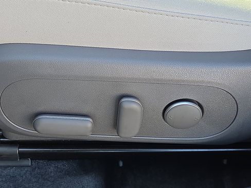 Used 2025 Hyundai Kona SEL image 14