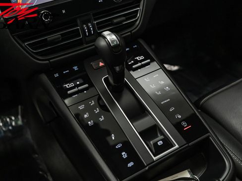 Used 2023 Porsche Macan GTS image 40