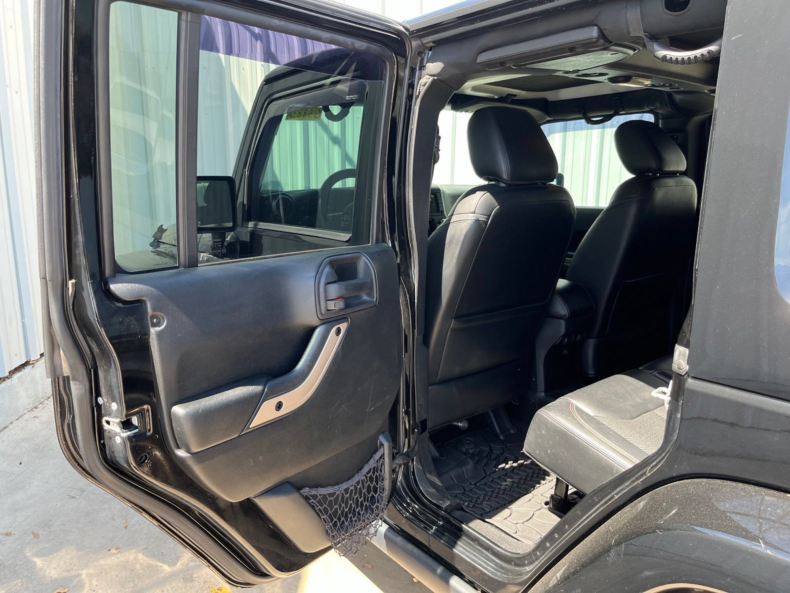 Used 2016 Jeep Wrangler Unlimited Sahara AWD/4WD image 12