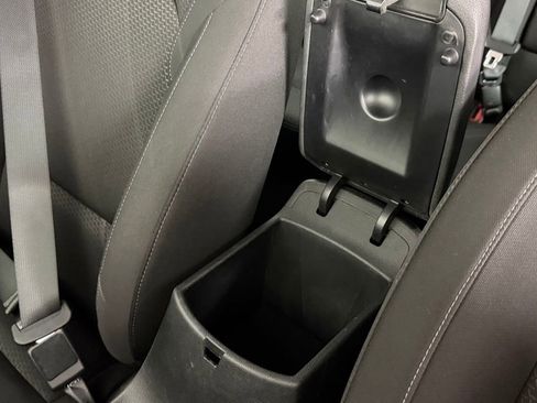 Used 2020 Hyundai Elantra GT image 31