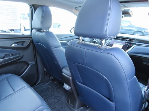 Used 2023 Chevrolet Bolt EUV Premier w/ Sun & Sound Package image 36